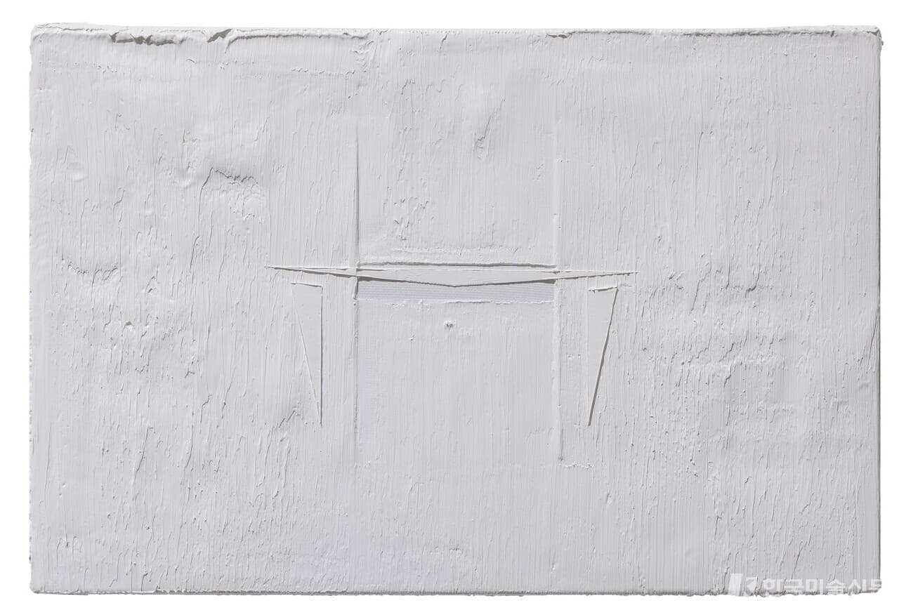 Scrum, 2018, Pencil, oil on canvas, 193x255cm