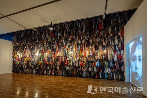 &nbsp;&lsquo;저장소-카나다&rsquo;1988(2021년 재제작). @부산시립미술관