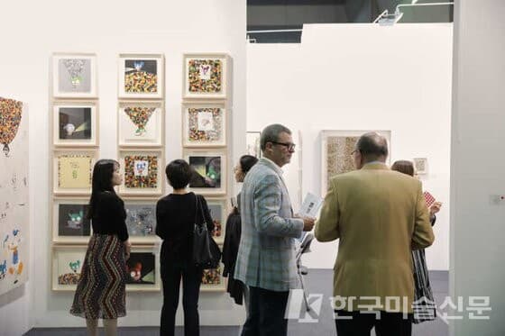 한국 미술시장, 1조원 시대...해외 갤러리 주목