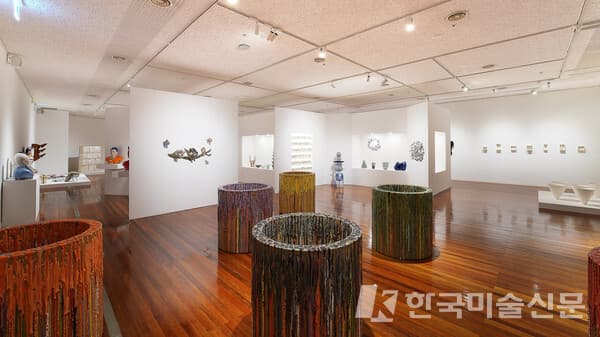 경기도자미술관 4전시실 전경 / 사진=한국도자재단
