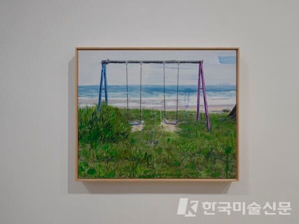 &nbsp;2022. 캔버스에 피그먼트 프린트와 아크릴, 43x53cm. 임자도 대광 해수욕장 지금은 사라진 그네