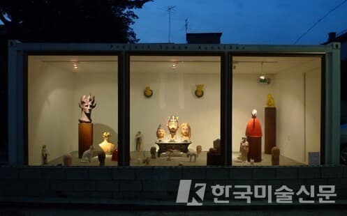 난삽한 우상偶像과 딩검리 섬_혼합재료_가변설치_2009