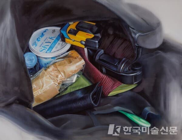 In Brugge I have to use single use cameras&nbsp;캔버스에 유채91x117cm (50호), 2020 (사진=안다은 SNS)