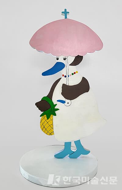 산책 Walk윤정원 Jeongwon Yoon, 산책 Walk, 2021, Acrylic on aluminum, LED, 39 x 22cm
