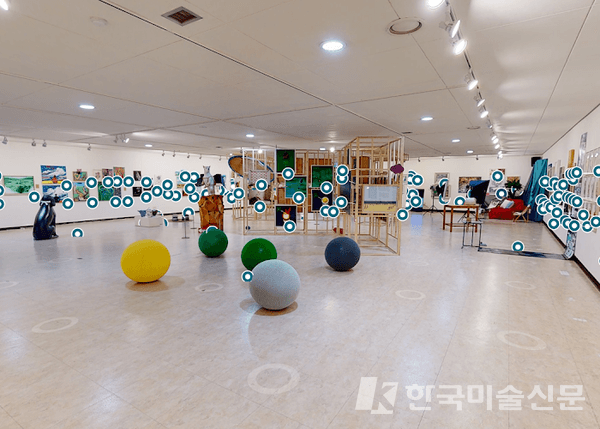 2022 예술하라_예술편의점 VR(충주문화회관) (사진=아르타라)