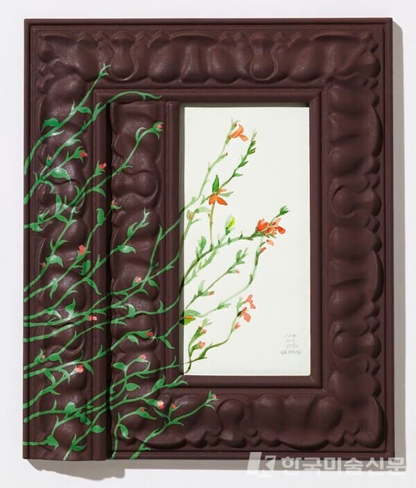 57(길꽃-갈색), 57(Road flowers-Brown) / 송은영watercolor on paper, acryle on wood, 30.2x25.6cm, 2021