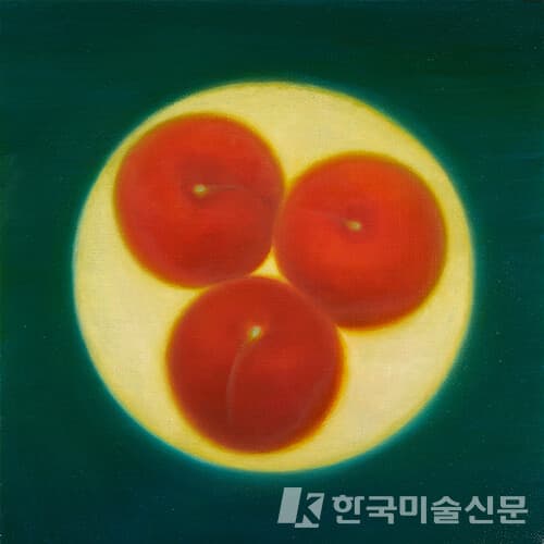 자두2022 oil on canvas 30x30cm