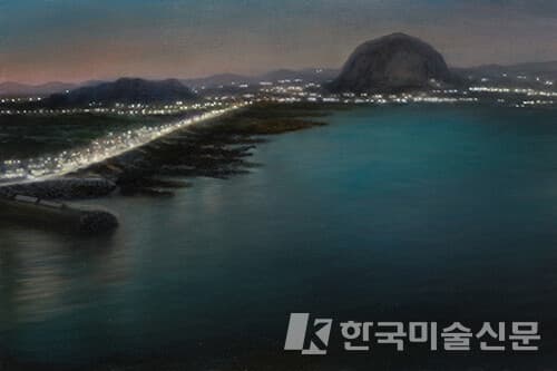 Night Scene(송악산에서 바라본 산방산)2022_oil on canvas_60.6x90.9cm