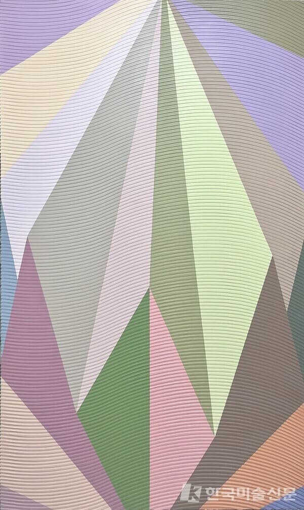 [사진=화랑갤러리협회] Folded tint160 x 97cm, acrylic gouache, gel on modeling made canvas, 2022