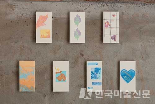 day series정서원_장지에 채색, 각 16 x 8 cm, 2021-2022 (사진=화랑갤러리햡회)