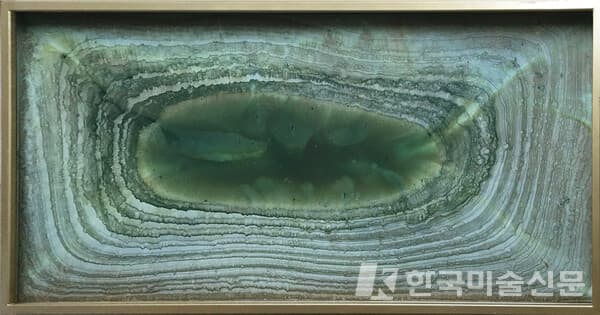 북악제색도2016, Water-based paint on stainless steel box, 110 x 230 cm