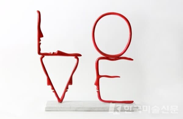 사랑의 얼굴2, Marble, Aurethane paint on Bronze, 2022
