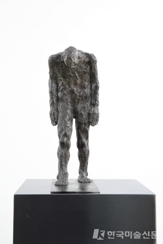 Equalizer-walk1Gallery Simon, 2023
