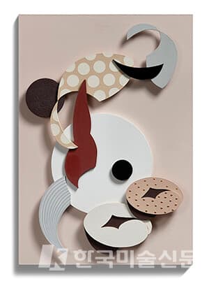 감정의조각들-꿈꾸는여인136x51.5cm Mixed media on wood 2020