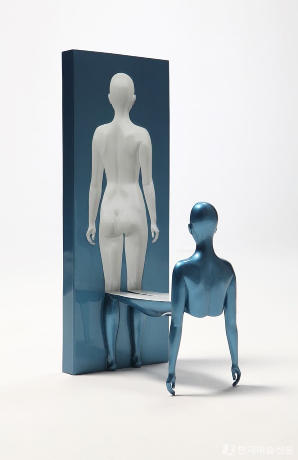 2012. 그림자의그림자 12-2 shadow of shadow 12-2,&nbsp; Painting on Bronze,&nbsp; 46x16x21cm