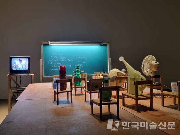 리움미술관에서 13년 만에 선보이는, 김범 개인전 '바위가 되는 법'