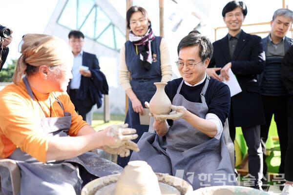 김동연 경기지사, "예술인들에게 더 많은 기회 제공하겠다"