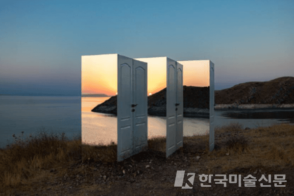 &nbsp;Reflective Journey Installation at Commagene Land and River Art Biennale, Turkey, September 23 - November 23, 2023 (자료: 산지갤러리 제공)
