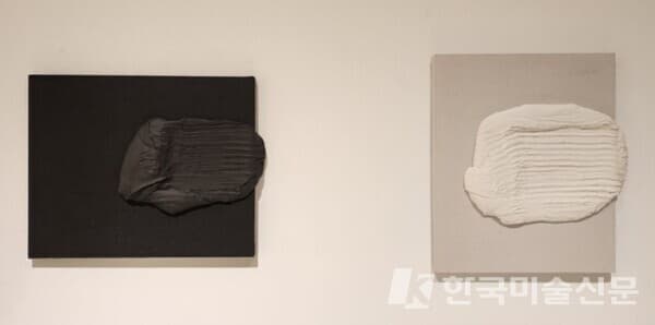 회화에 대한 질문(Peinture en question), 2023, mixed media on canvas) 출처. 윤선갤러리