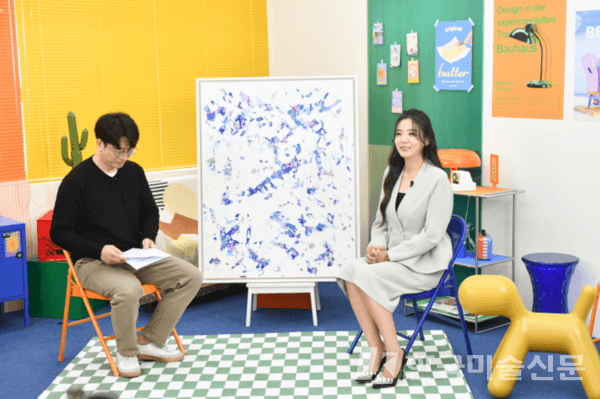 &nbsp;정진서 작가, 최고운 (자료: 서커스TV 최고운의 아트테크)