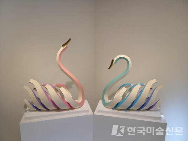 이상수, 하태임, 국대호 3인 작가들의 단체전을 연 아트코드 갤러리 전경. 출처 아트코드갤러리