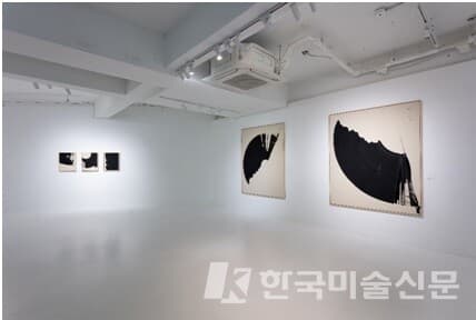 .[이미지 캡션] Viani 개인전 전경사진(아줄레주 갤러리제공)