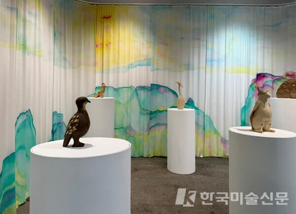 Katia Kameli 전시 전경,&nbsp;110 GALERIE V&Eacute;RONIQUE RIEFFEL / 사진=진승우