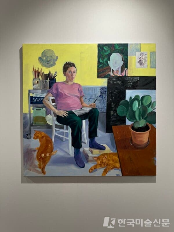 Lucile Piketty, autoportrait &agrave; l'atelier, 2024, huile sur toile, 130 x 130 cm, H Gallery / 사진=진승우
