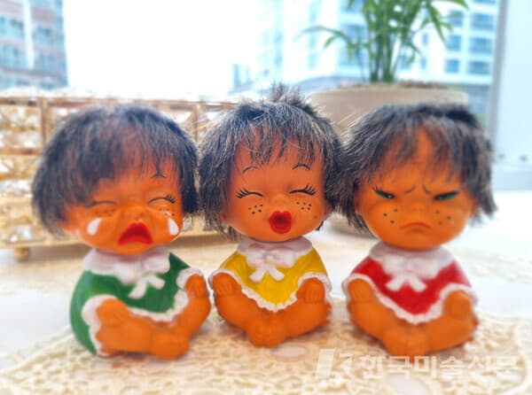 사진제공 : 김기애, 김기애 작가가 어린시절 아버지께 선물 받은 못난이 인형