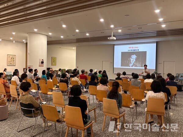 사진제공 : 갤러리 까르찌나, 전시 연계 문화예술 강좌 현장