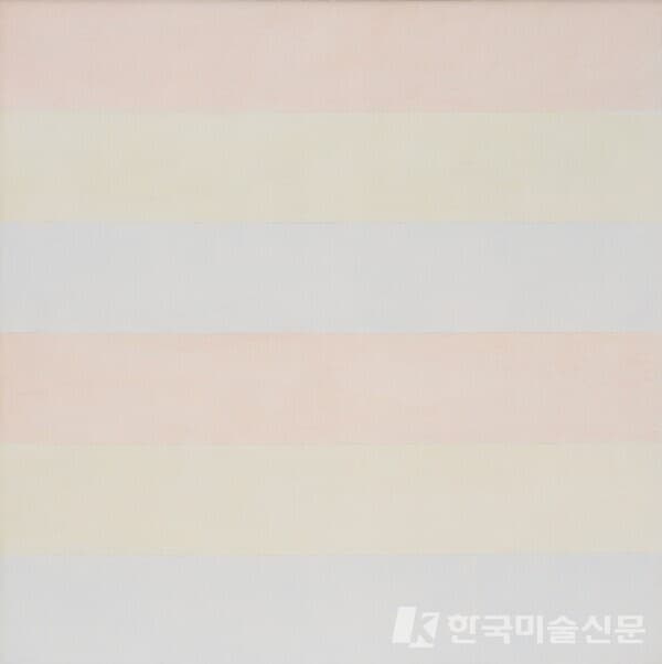 〈아기들이 오는 곳〉(순수한 사랑 시리즈), 1999, 캔버스에 아크릴, 연필, 152.4 x 152.4 cm, 디아파운데이션 &copy; Estate of Agnes Martin Artists Rights Society (ARS), New York &ndash; SACK, Seoul