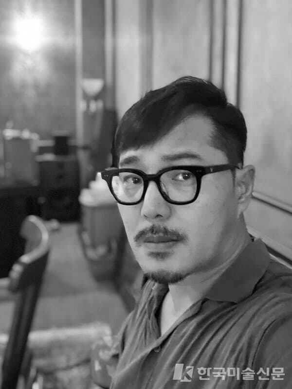 [홍민호 작가 1편] 길고양이 눈에 담긴 도시의 빛과 그림자