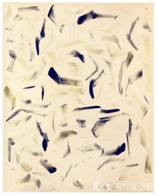 이우환 "With Winds", 1983, Oil, stone pigment on canvas, 227x182cm /사진. studioleeufan.org