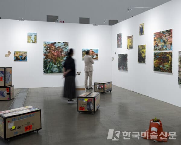 사진. 이손 / 인가희갤러리 제공