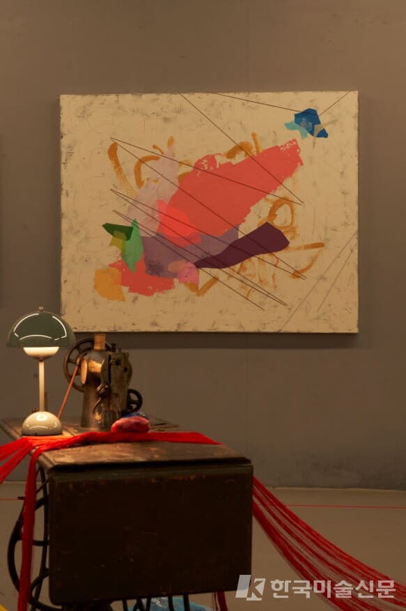 &nbsp;작품명 : 바른 것을 구분하라, Acrylic & Mixed Media On Canvas_162x130cm_2024 (사진=송미리내)