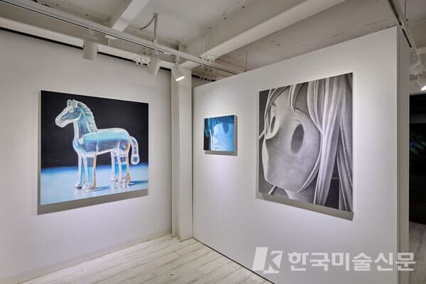 전시전경 / 사진 최철림, 인가희갤러리 제공