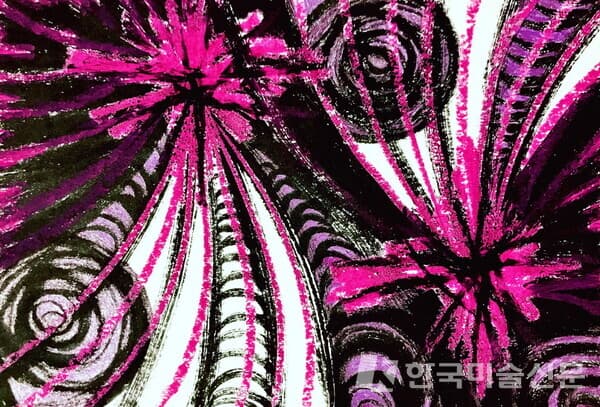 [사진 = 이수민] &lsquo;로망스&rsquo;, 2018년, 종이에 오일파스텔과 붓펜, 11cm X 16cm &copy;이수민