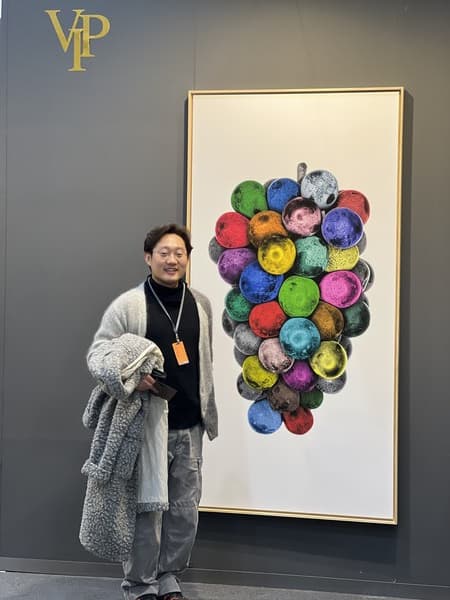 VIP 부스에 전시된 고려명 작가 작품 (자료제공=석유진 기획이사)