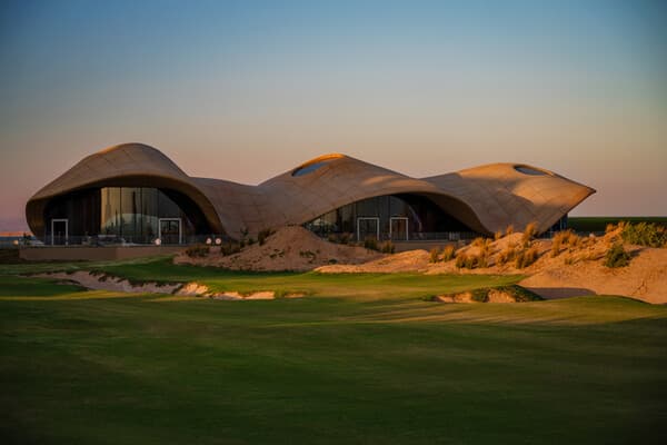 사진 제공 =&nbsp;루카 디니 디자인 & 아키텍처(LUCA DINI Design & Architecture), 신다라 골프클럽 (Sindalah Golf Club), 네옴 (NEOM).