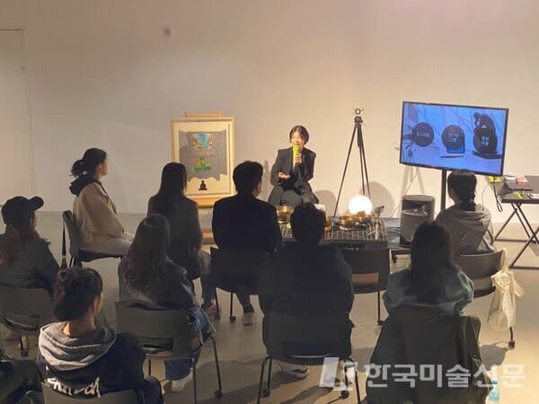 &nbsp;백남준 <TV부처> 아트명상 현장 / 자료출처 (C) 아트스퀘어