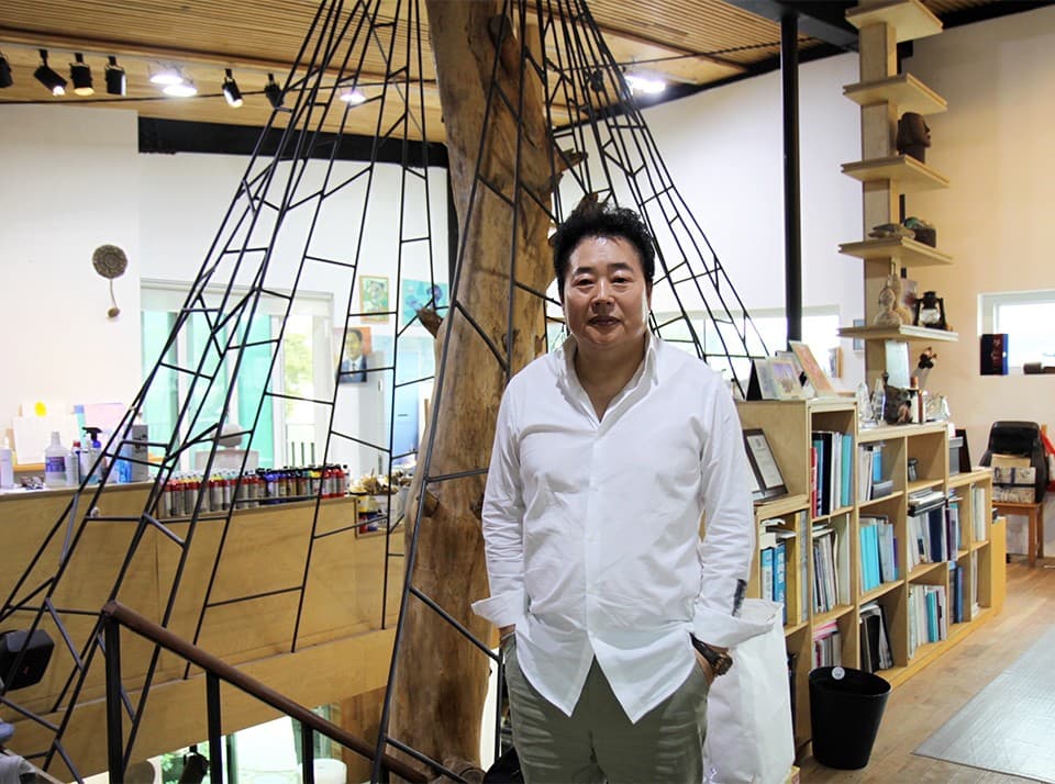 김석중 작가 [사진=김남수 기자]