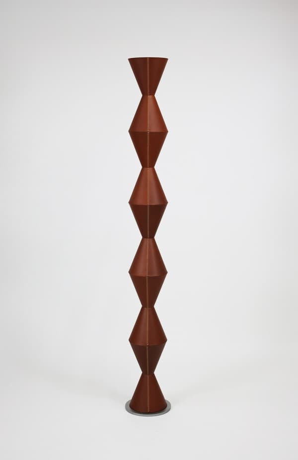 이웅철, Tower No.3_2025_leather, ABS_28.2 &times; 164 &times; 28.2cm (제공=인가희갤러리)