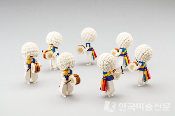 금회북춤, 풍물(2025), 콜린 진 제공