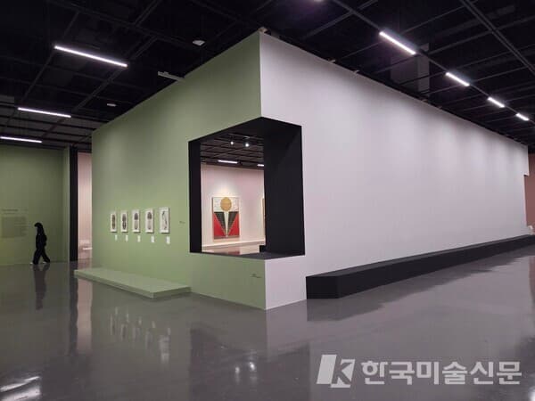 회고전이자 아카이브, 힐마 아프 클린트의 재발견