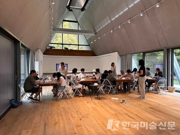 이함캠퍼트 키링 제작 체험&nbsp; [사진=비전컬쳐 제공]&nbsp;