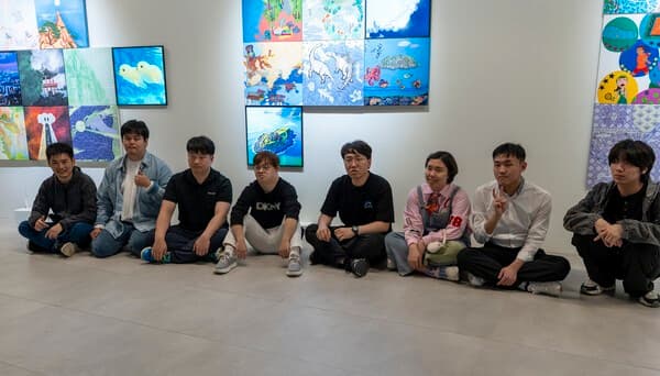 2024 한불특별교류전 BLANC에 함께 참여한 작가들 (사진제공 : 케이리즈갤러리)