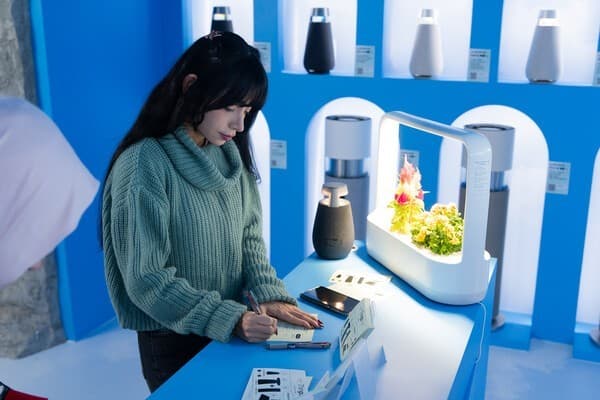 LG전자, 공감지능 AI 전시 '눈치 있는 가전들' 개최