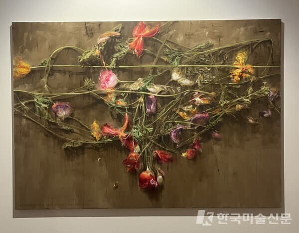 한운성, '금영화', 2025, 캔버스에 유채, 181x259 (사진=강혜영)
