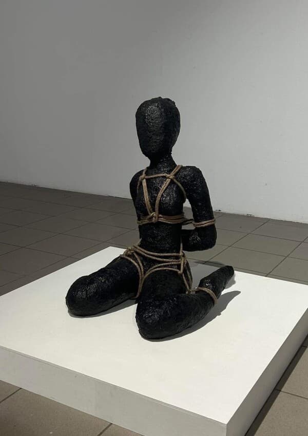 Sexuality or spirituality.. about 140cm Metal wire, metal mesh, paper m&acirc;ch&eacute;, metalworking emulsion, acrylic spray, ropes 2024