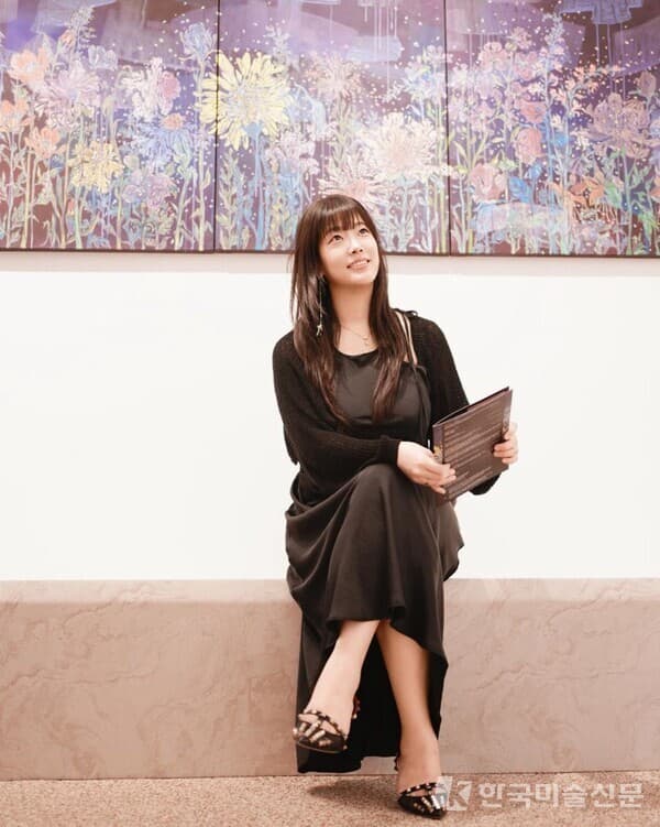 Photography by. 찍는다